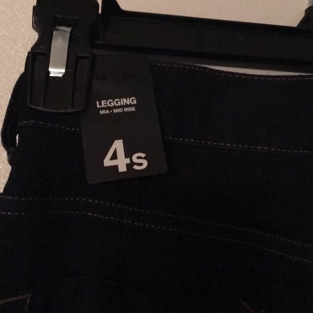 JEANS - Picture 5 of 7